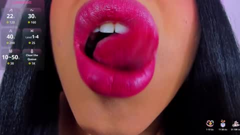 Snapshot of avavega_1 chatting on 10-17-25, 11:13 Avavega 1 online show from 10-17-25, 11:13