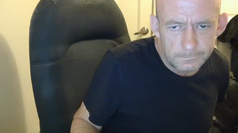 Snapshot of averagejerkoff chatting on 07-30-26, 03:22 averagejerkoff online show from 07-30-26, 03:22
