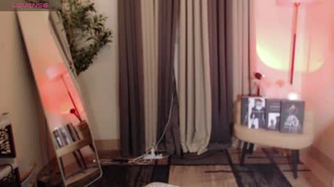 Snapshot of avi_maria12 chatting on 06-22-26, 01:19 Call me Avi online show from 06-22-26, 01:19
