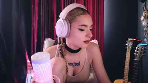 Avriel online show from 06-01-26, 04:03