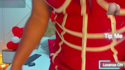 Snapshot of avis_lara chatting on 02-14-25, 08:37 AVIS online show from 02-14-25, 08:37