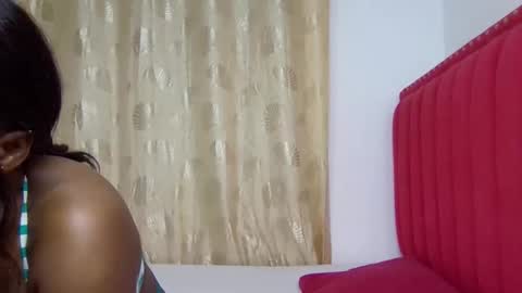 Snapshot of avril_lily chatting on 02-06-26, 04:21 Avril online show from 02-06-26, 04:21