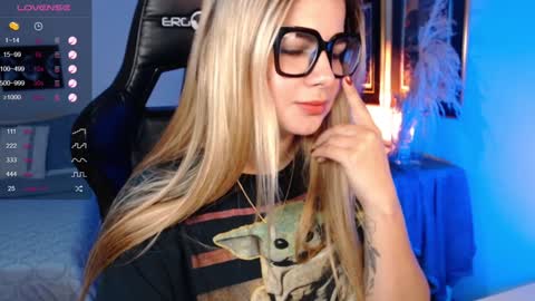 Avrill Morgan online show from 12-09-24, 08:01