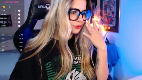 Avrill Morgan online show from 01-12-25, 01:11