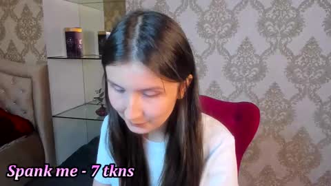 Avrora online show from 10-16-25, 07:31