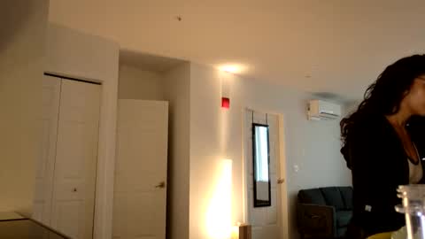 Avaia online show from 02-18-26, 07:54