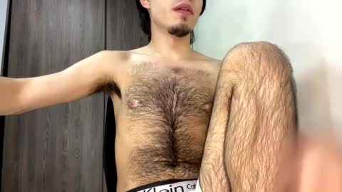 AndrewXxl independent online show from 09-13-25, 12:21