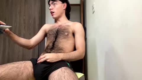 AndrewXxl independent online show from 03-04-26, 03:18