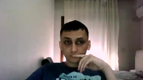 Snapshot of awesenheit chatting on 05-17-26, 09:17 awesenheit online show from 05-17-26, 09:17