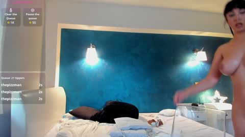 Snapshot of awesome_jolie chatting on 12-08-24, 09:02 Jolie online show from 12-08-24, 09:02