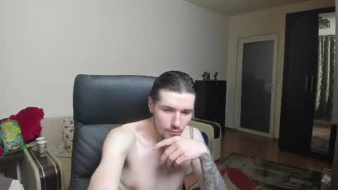 Snapshot of awesome_justin chatting on 06-18-26, 05:28 Justin online show from 06-18-26, 05:28