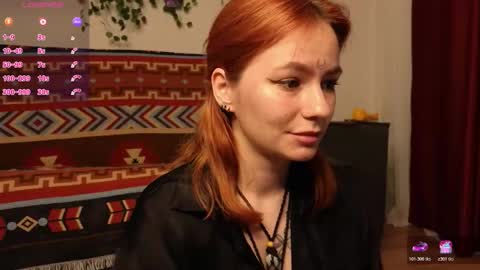 Snapshot of aww_burn chatting on 12-14-25, 02:06 Tris online show from 12-14-25, 02:06