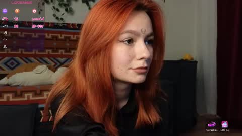 Snapshot of aww_burn chatting on 12-21-25, 02:41 Tris online show from 12-21-25, 02:41