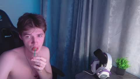 Snapshot of axel_0ne chatting on 06-04-26, 08:59 axel_0ne online show from 06-04-26, 08:59
