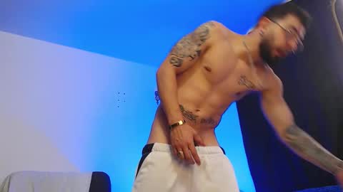 Snapshot of axel_7070 chatting on 01-05-26, 07:06 Independiente Model online show from 01-05-26, 07:06