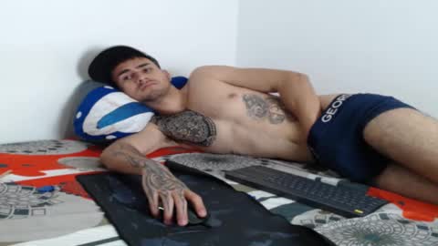 Axel online show from 02-01-25, 09:08