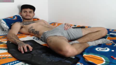 Axel online show from 02-07-25, 04:03