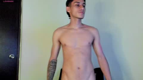 axel davis  online show from 12-18-25, 01:22