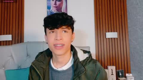 Snapshot of axel_evanss chatting on 05-04-26, 12:01 Axel Evanss online show from 05-04-26, 12:01