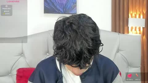 Snapshot of axel_evanss chatting on 05-23-26, 01:37 Axel Evanss online show from 05-23-26, 01:37