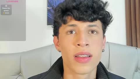 Snapshot of axel_evanss chatting on 05-26-26, 01:07 Axel Evanss online show from 05-26-26, 01:07