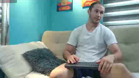 Snapshot of axel_fairchaild chatting on 10-21-25, 02:07 Axel Fairchaild online show from 10-21-25, 02:07