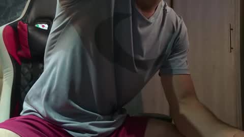 Snapshot of axel_fairchaild chatting on 12-02-25, 12:43 Axel Fairchaild online show from 12-02-25, 12:43