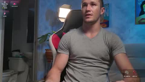 Axel Fairchaild online show from 02-10-26, 01:59