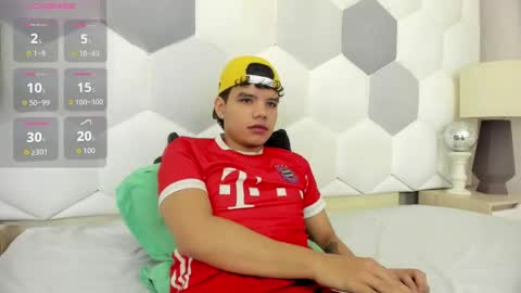 Axel Forte online show from 10-25-25, 01:18