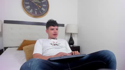 Axel Forte online show from 05-26-26, 03:52