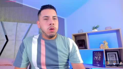 axel_grey_ online show from 04-01-26, 12:39