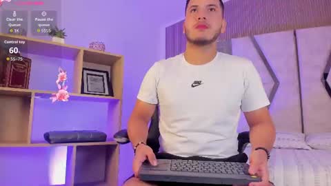 axel_grey_ online show from 06-23-26, 12:58