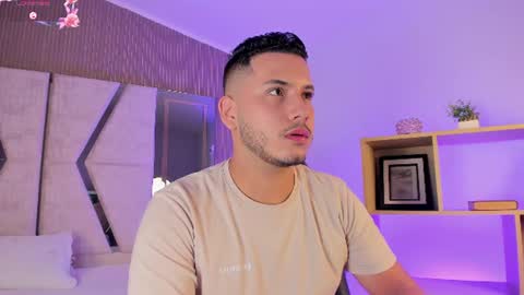 axel_grey_ online show from 07-06-26, 01:08