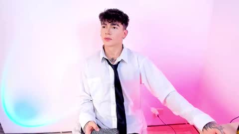 Axel online show from 02-06-26, 08:23