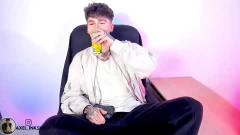 Axel online show from 02-27-26, 03:39