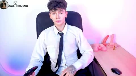 Snapshot of axel_inkshade chatting on 03-08-26, 02:15 Axel online show from 03-08-26, 02:15