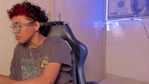 Axel online show from 05-18-26, 10:37