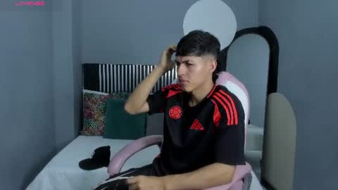 Snapshot of axel_mendoza_ chatting on 06-27-26, 04:34 A X E L online show from 06-27-26, 04:34