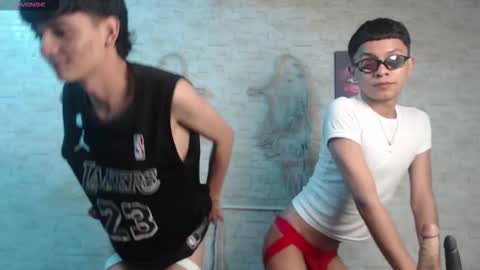 axel_milo_and_kairo online show from 02-16-26, 04:03