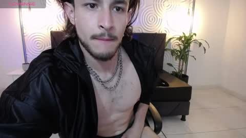 Snapshot of axel_porn_ chatting on 05-26-26, 12:39 Axel online show from 05-26-26, 12:39