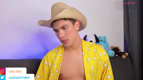 axel slim online show from 11-11-25, 03:17