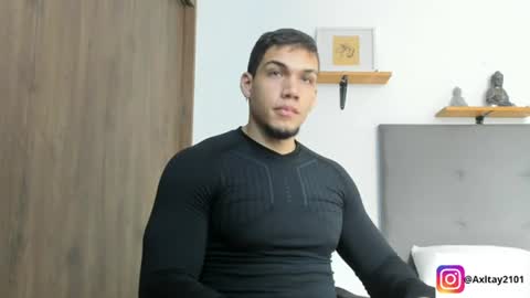 Snapshot of axel_taylor21 chatting on 07-15-26, 04:45 INDEPENDENT MODEL online show from 07-15-26, 04:45