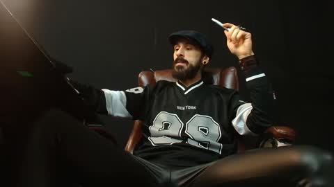 Snapshot of axelcolton chatting on 01-07-25, 05:54 AxelColton online show from 01-07-25, 05:54