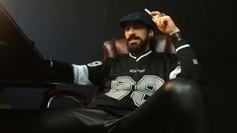 Snapshot of axelcolton chatting on 01-07-25, 09:07 AxelColton online show from 01-07-25, 09:07