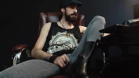 Snapshot of axelcolton chatting on 01-12-25, 08:57 AxelColton online show from 01-12-25, 08:57