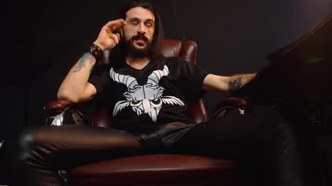 Snapshot of axelcolton chatting on 01-17-25, 01:03 AxelColton online show from 01-17-25, 01:03