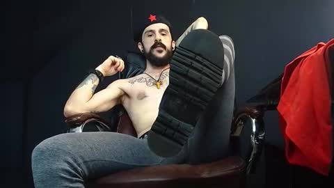 Snapshot of axelcolton chatting on 01-21-25, 09:57 AxelColton online show from 01-21-25, 09:57