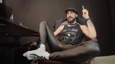 Snapshot of axelcolton chatting on 01-26-25, 06:07 AxelColton online show from 01-26-25, 06:07