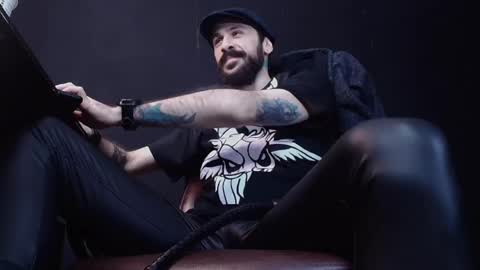 Snapshot of axelcolton chatting on 02-01-25, 07:05 AxelColton online show from 02-01-25, 07:05