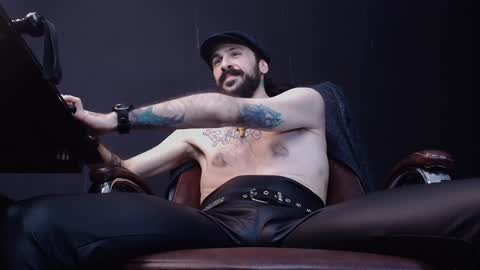 Snapshot of axelcolton chatting on 02-01-25, 10:15 AxelColton online show from 02-01-25, 10:15